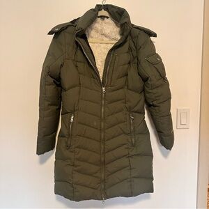 Eddie Bauer Women’s Sun Valley Down Parka